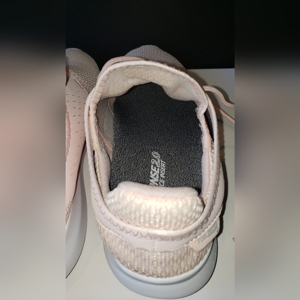 New Balance Women's Blush Pink Mesh Sneakers - Picture 7 of 13